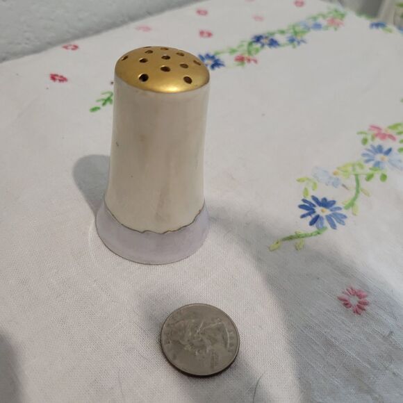 Vintage Hand Painted Porcelain 2.5" Floral Shaker Hat Pin Holder Floral Design - Picture 4 of 12